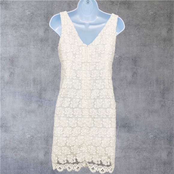 $228 Lilly Pulitzer Mini Strapless‎ Crochet Dress Size 2 White Fitted - Picture 10 of 13